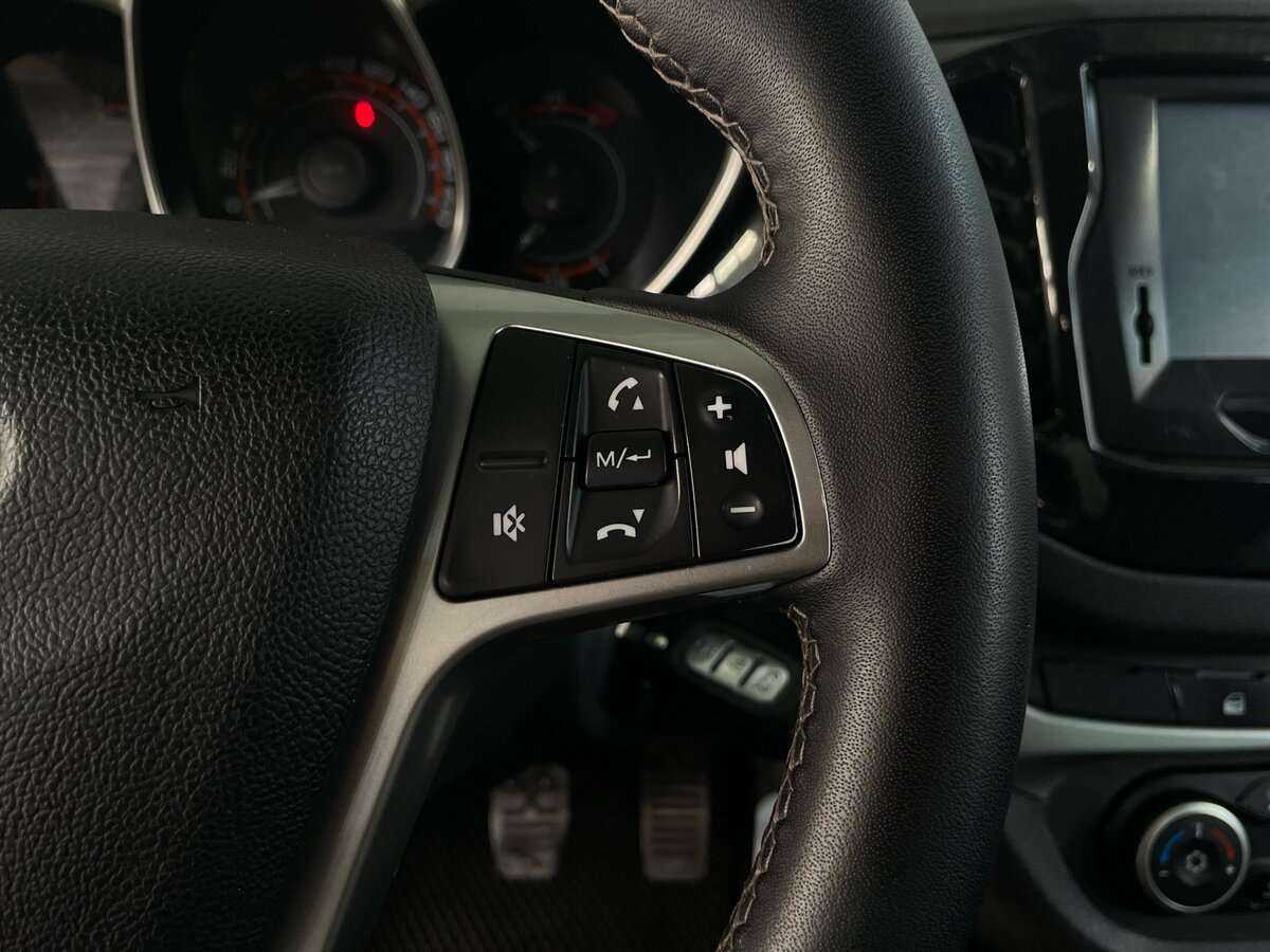 Lada (ВАЗ) Vesta 2017 года с пробегом. Фото: #12