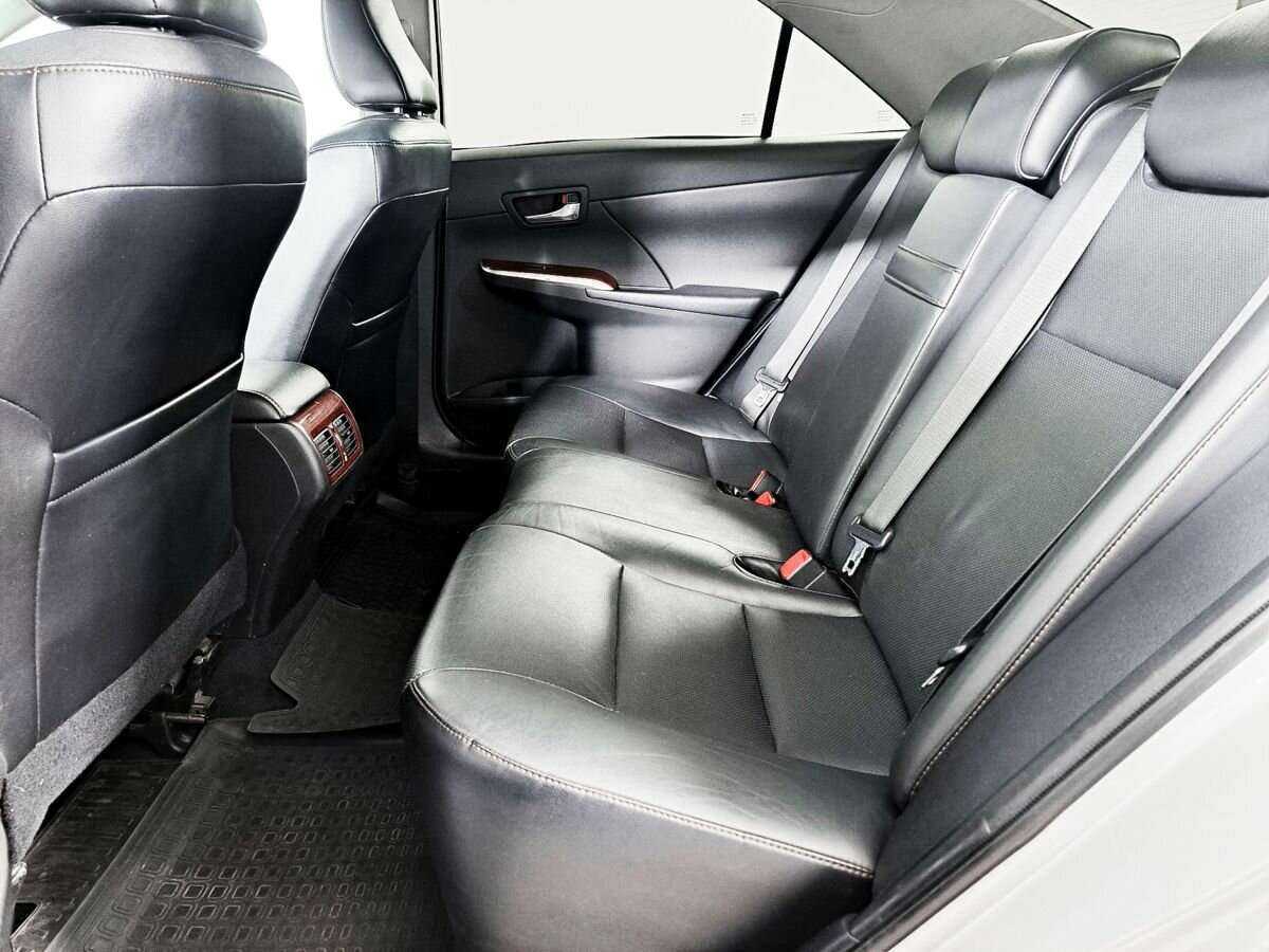 Toyota Camry 2014 года с пробегом. Фото: #7