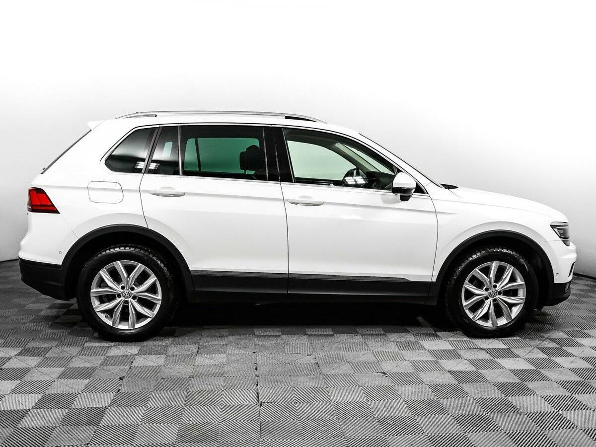 Volkswagen Tiguan 2018 года с пробегом. Фото: #3