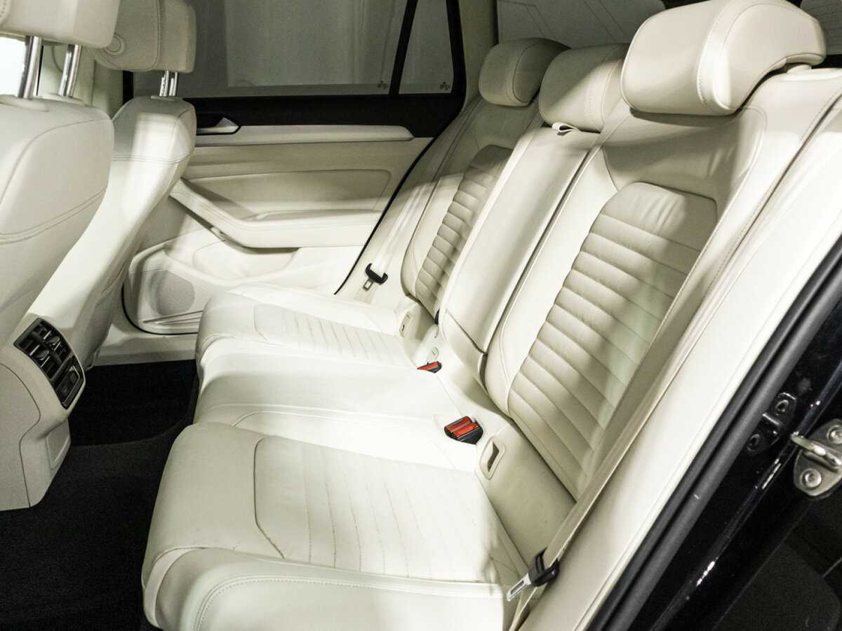 Volkswagen Passat 2018 года с пробегом. Фото: #9