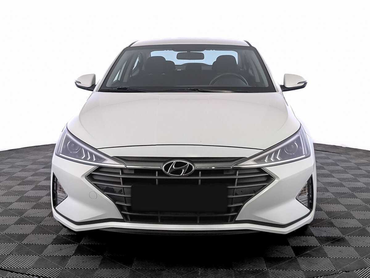 Hyundai Elantra 2019 года с пробегом. Фото: #1