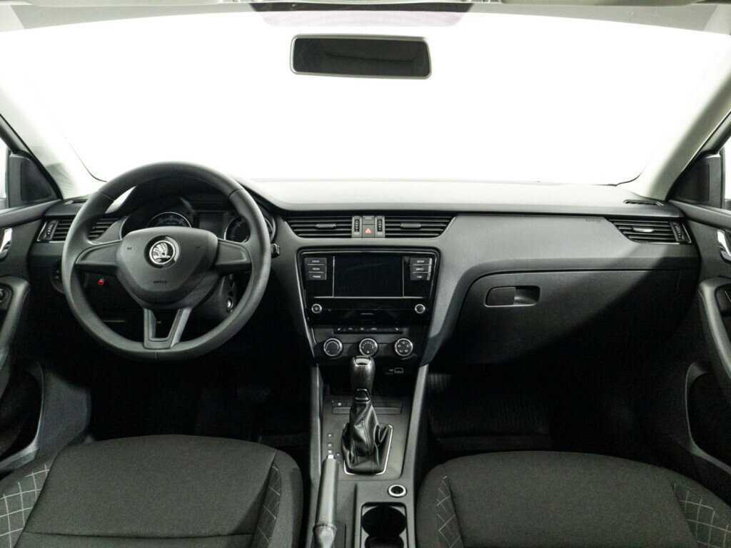 Skoda Octavia 2018 года с пробегом. Фото: #12