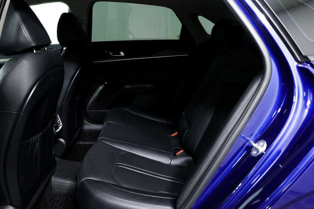 Kia K5 2021 года с пробегом. Фото: #11