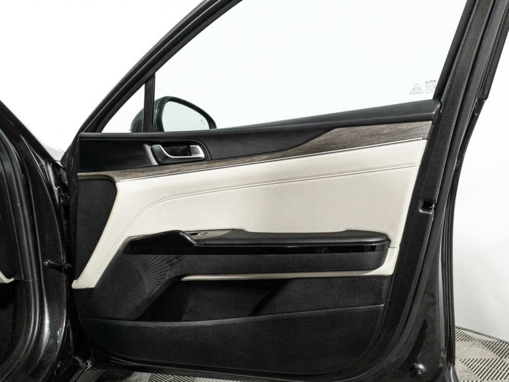 Kia K5 2021 года с пробегом. Фото: #27