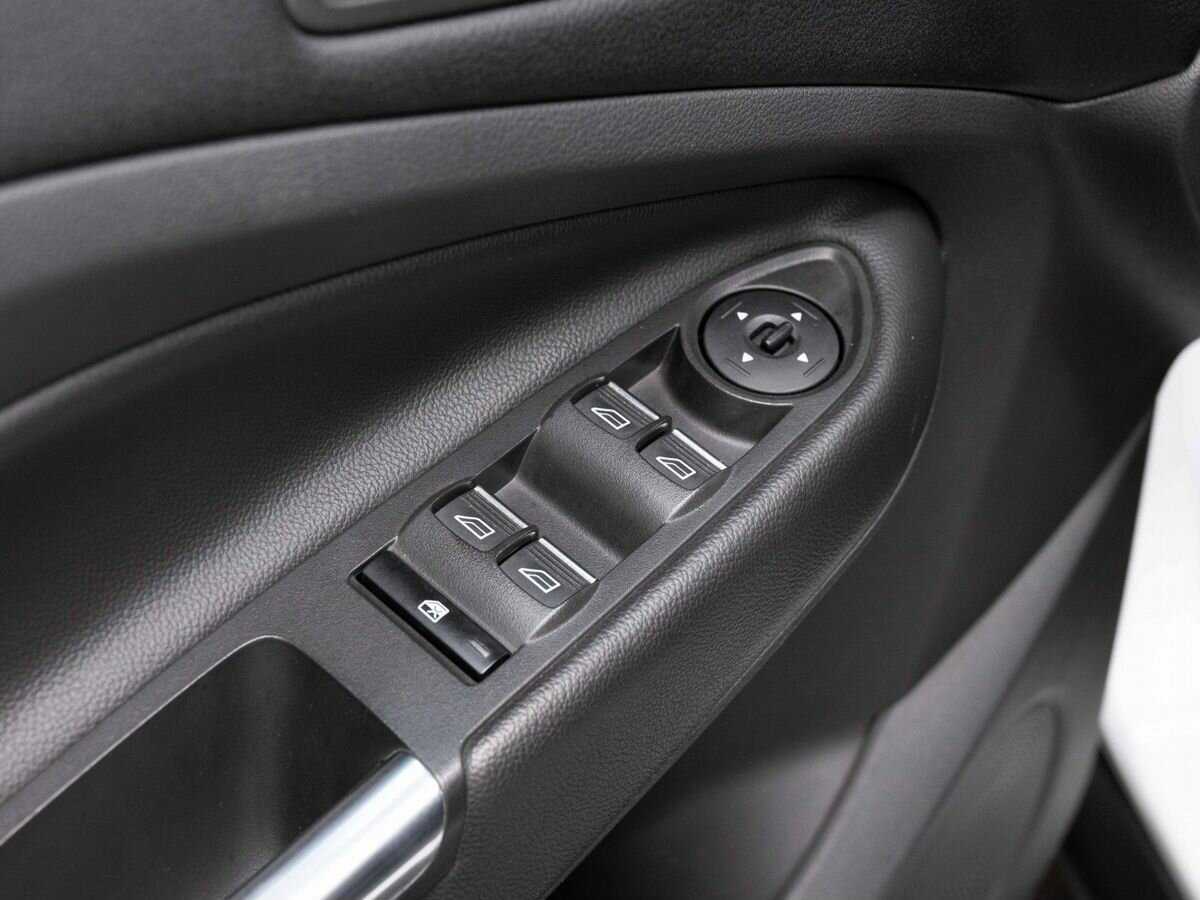 Ford Kuga 2017 года с пробегом. Фото: #19