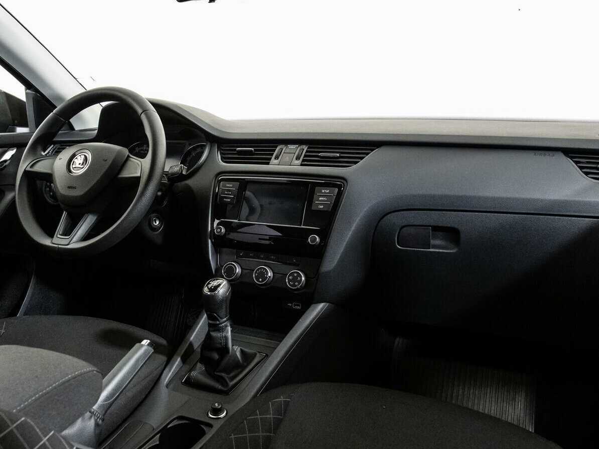 Skoda Octavia 2020 года с пробегом. Фото: #6