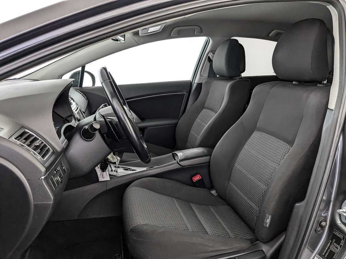 Toyota Avensis 2012 года с пробегом. Фото: #15