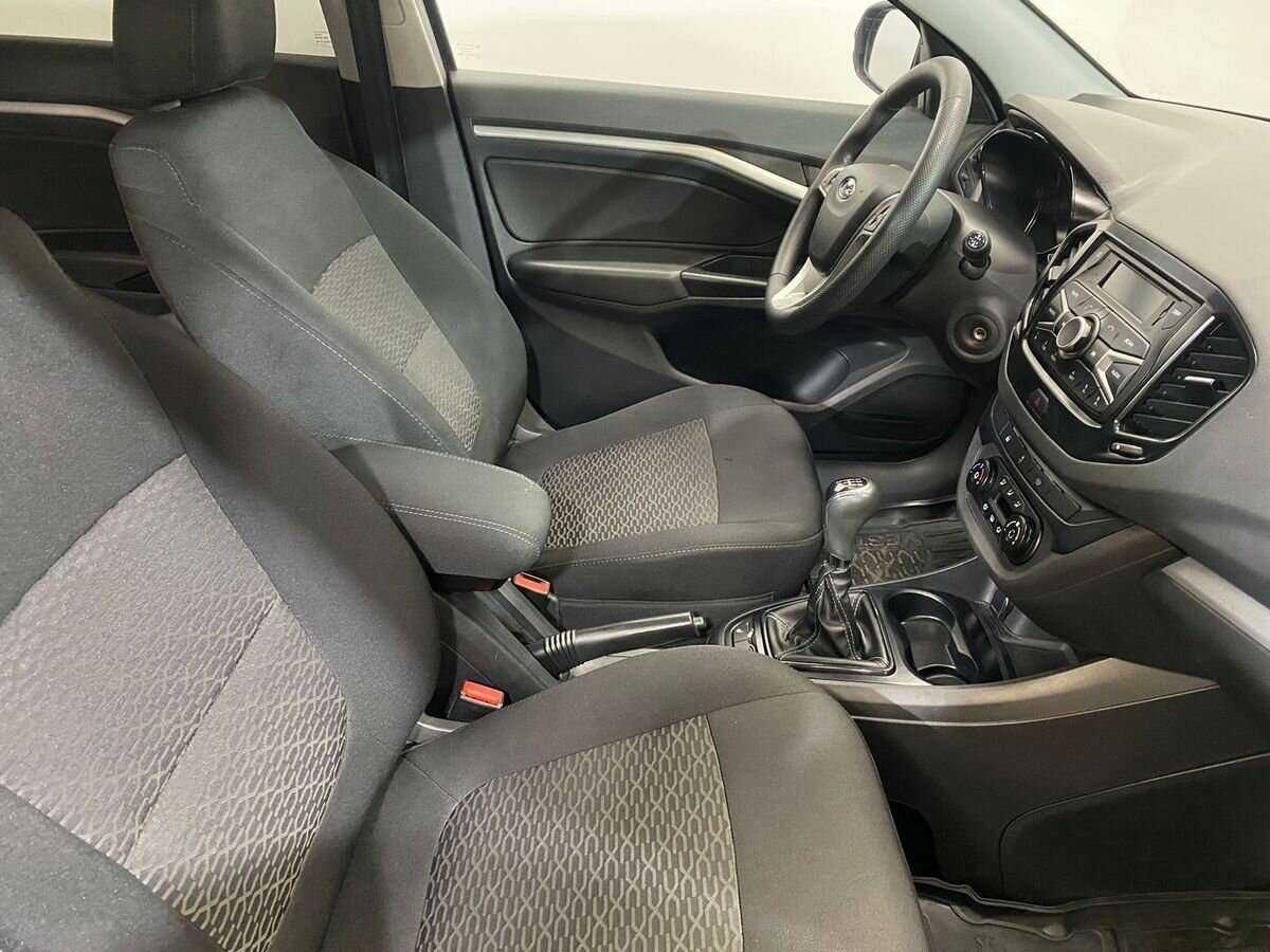 Lada (ВАЗ) Vesta 2018 года с пробегом. Фото: #9