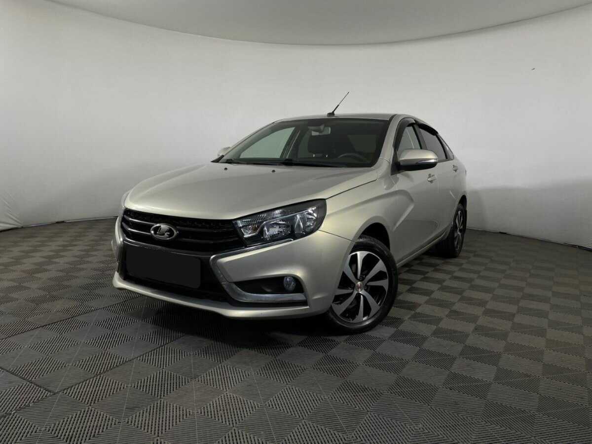 Lada (ВАЗ) Vesta 2018 года с пробегом. Посмотреть фото