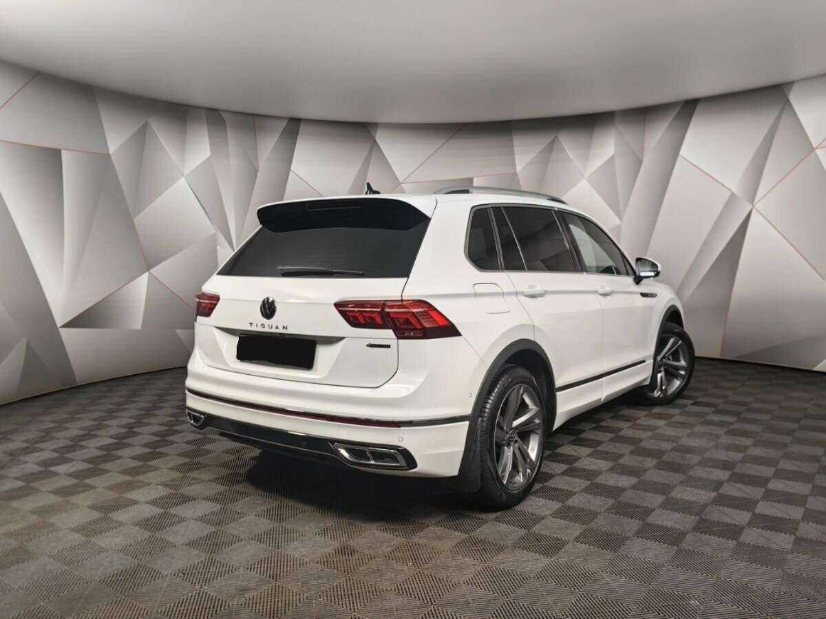 Volkswagen Tiguan 2021 года с пробегом. Фото: #1
