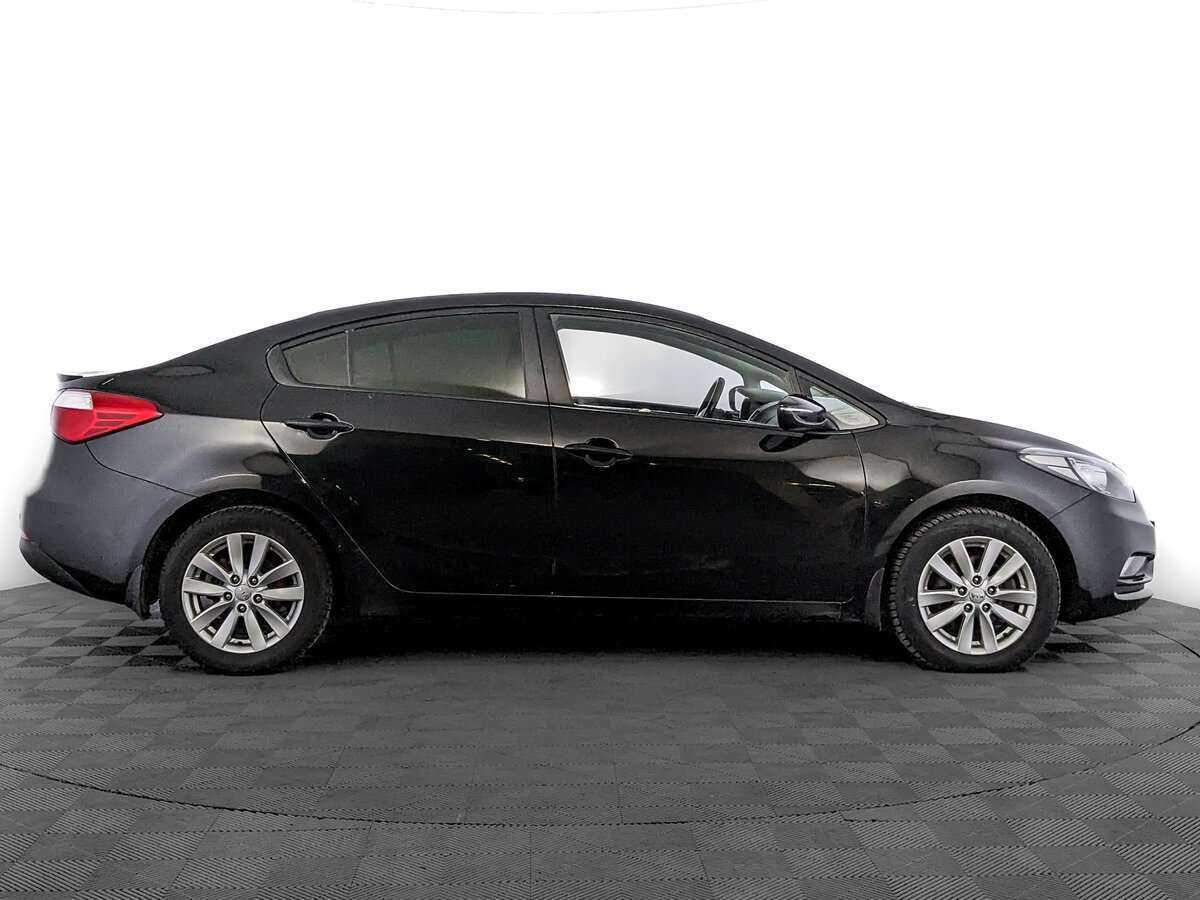 Kia Cerato 2015 года с пробегом. Фото: #3