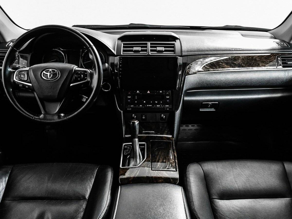 Toyota Camry 2017 года с пробегом. Фото: #10
