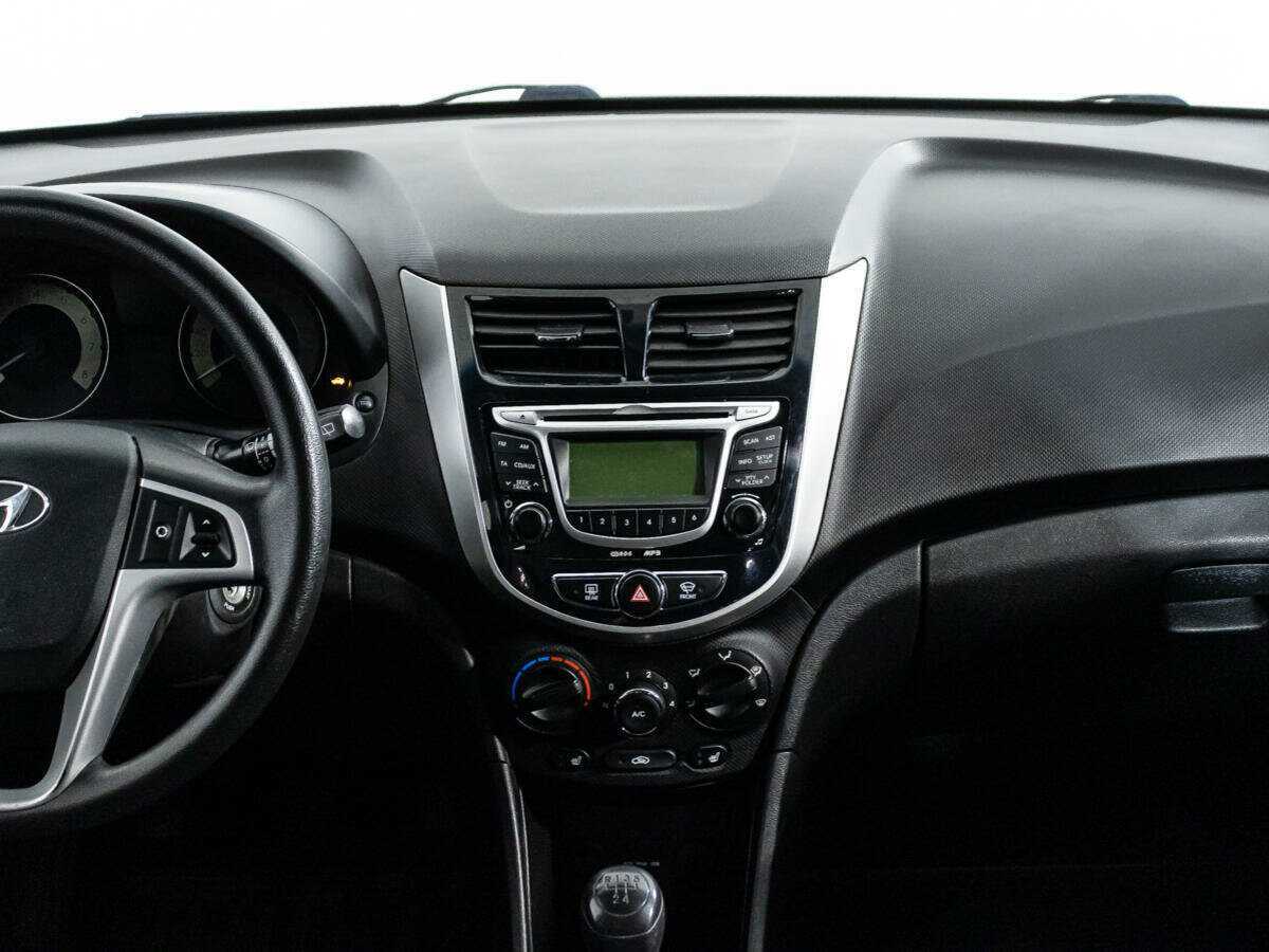 Hyundai Solaris 2012 года с пробегом. Фото: #13