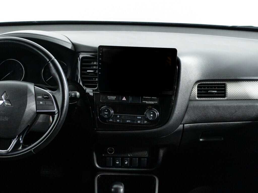 Mitsubishi Outlander 2017 года с пробегом. Фото: #13
