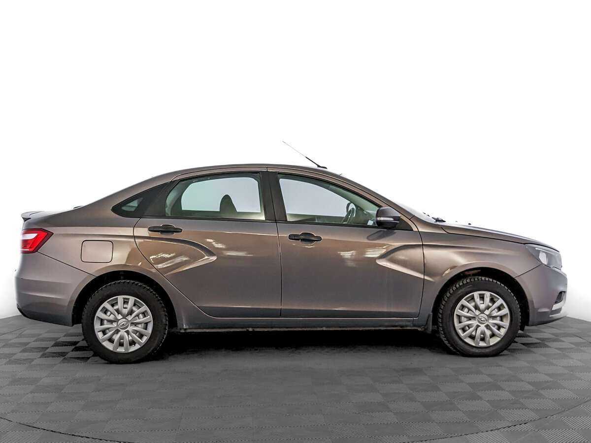 Lada (ВАЗ) Vesta 2018 года с пробегом. Фото: #3