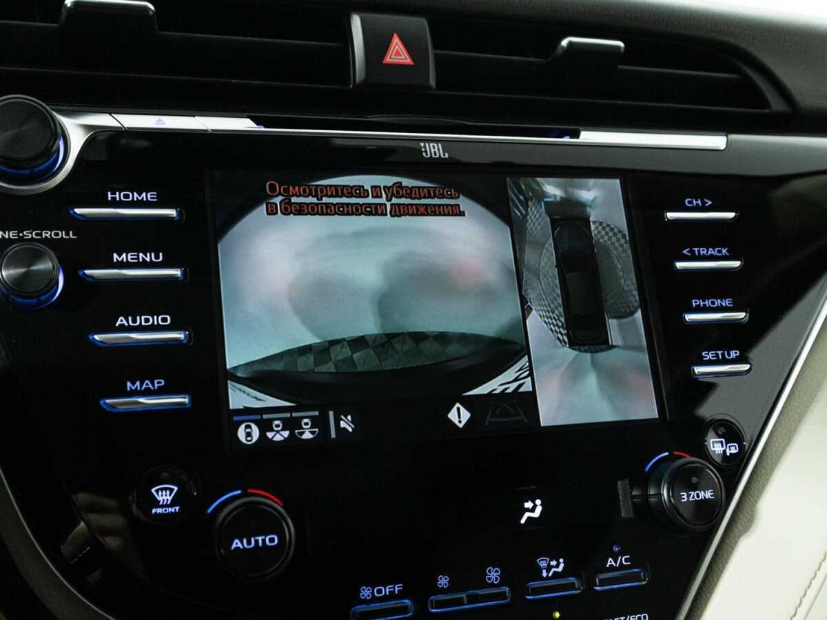 Toyota Camry 2018 года с пробегом. Фото: #17