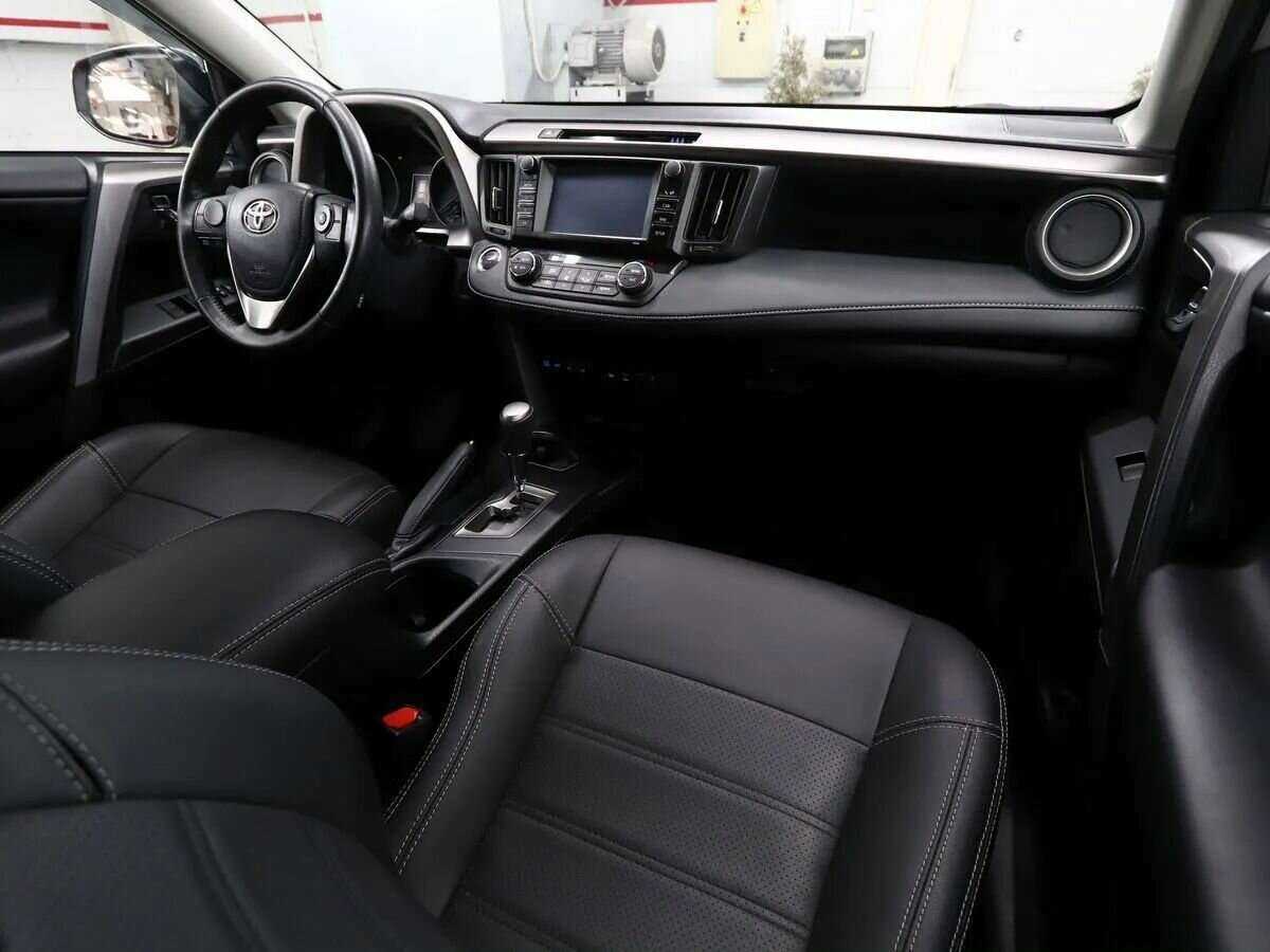 Toyota RAV4 2019 года с пробегом. Фото: #7