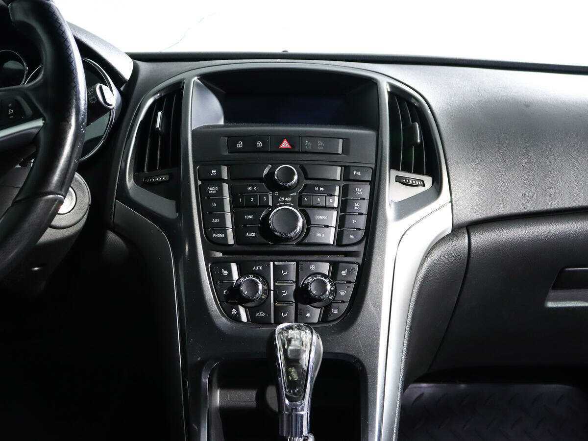 Opel Astra 2013 года с пробегом. Фото: #10