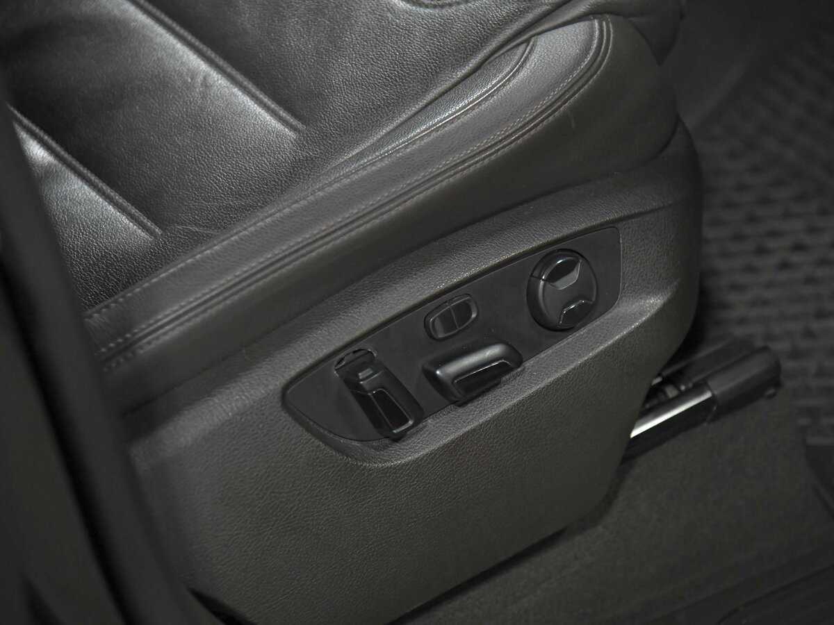 Volkswagen Touareg 2016 года с пробегом. Фото: #17