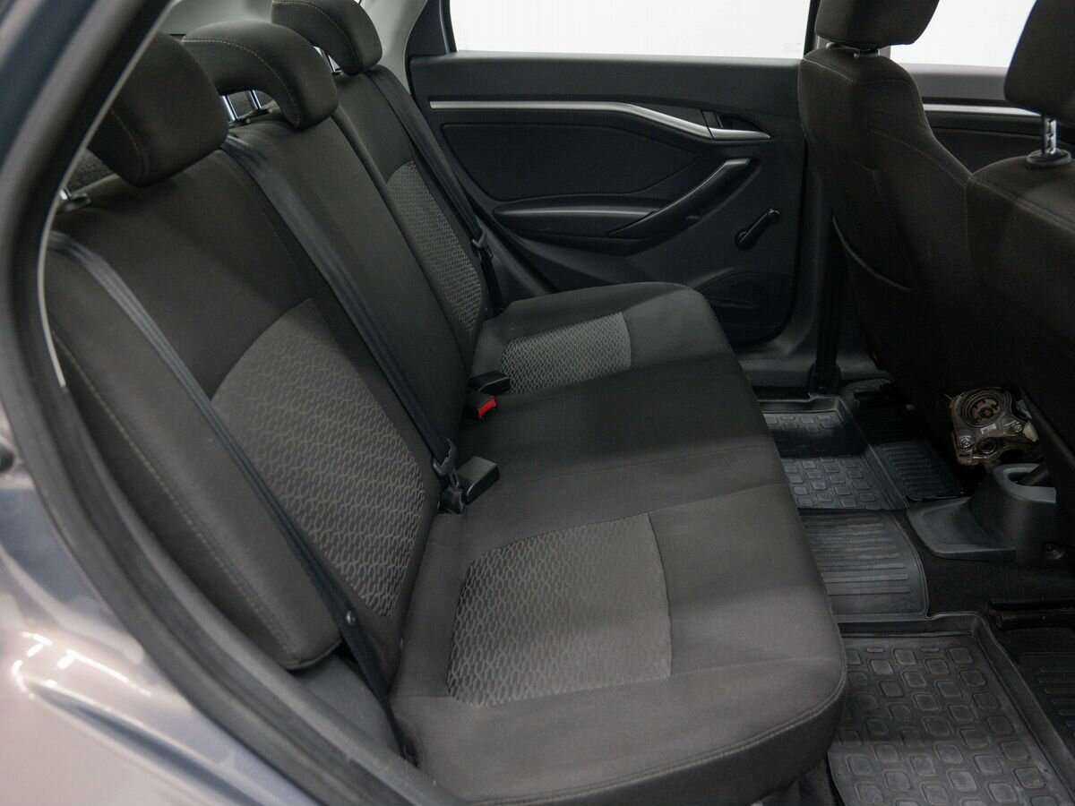 Lada (ВАЗ) Vesta 2015 года с пробегом. Фото: #8