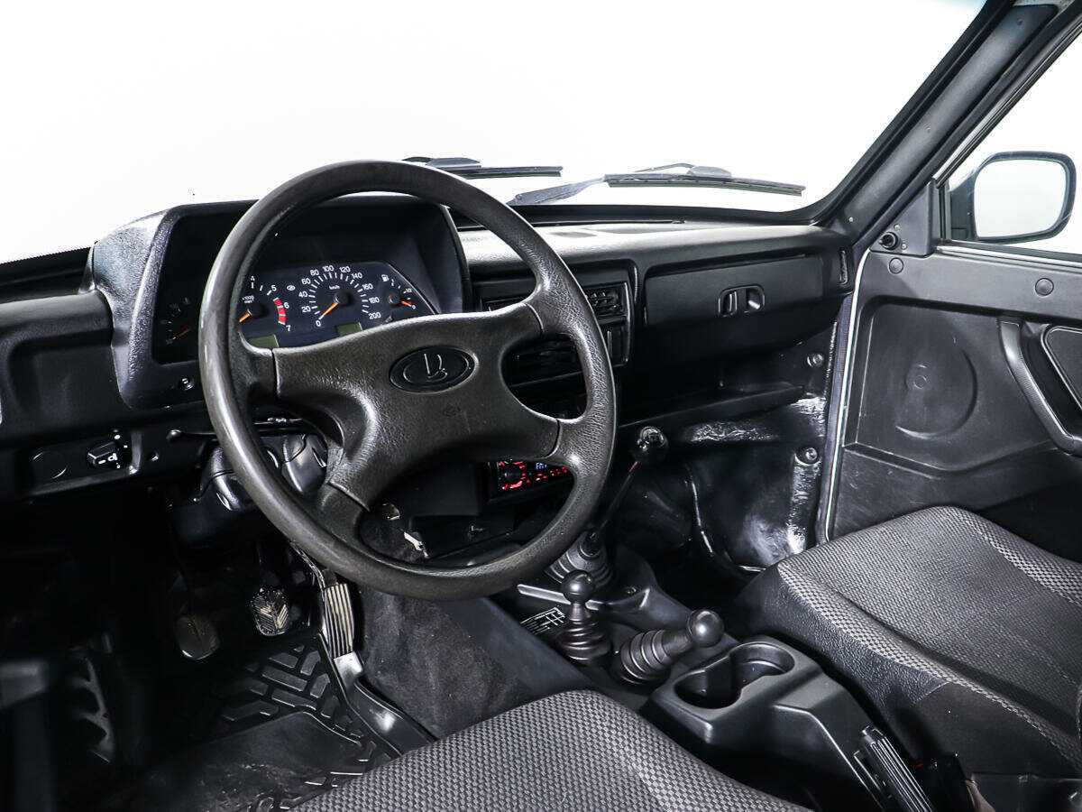 Lada (ВАЗ) 2121 (4x4) 2018 года с пробегом. Фото: #12