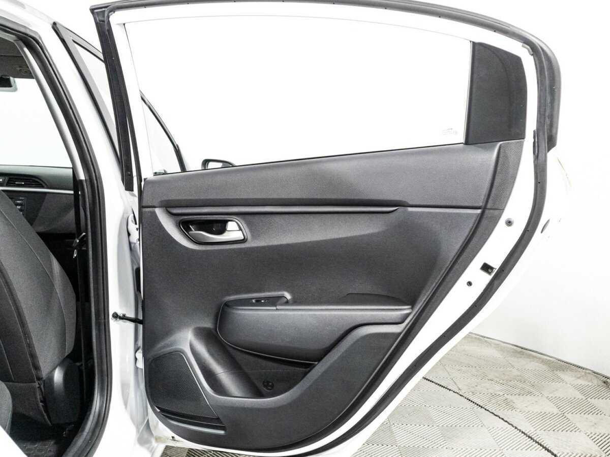 Kia Rio 2021 года с пробегом. Фото: #26