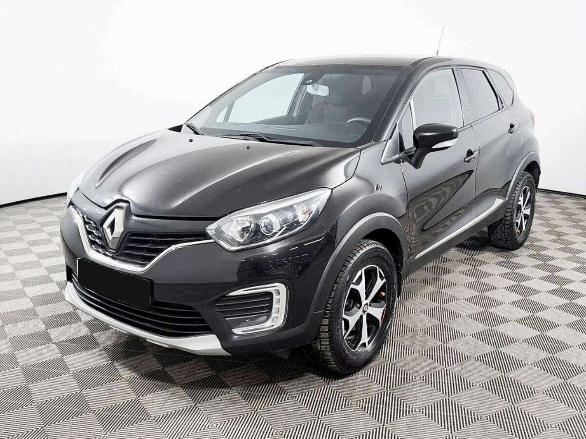 Renault Kaptur 2018 года с пробегом. Посмотреть фото