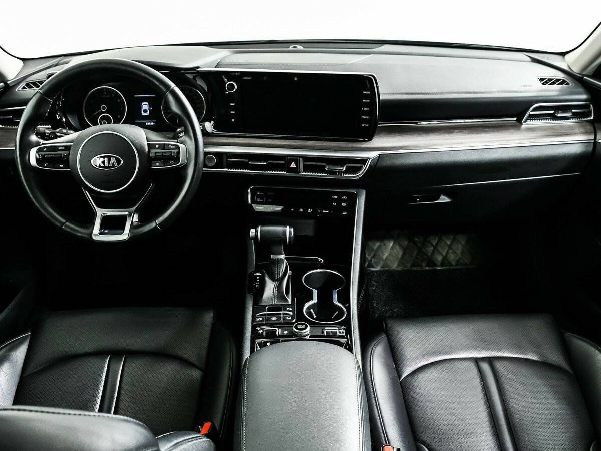 Kia K5 2021 года с пробегом. Фото: #10