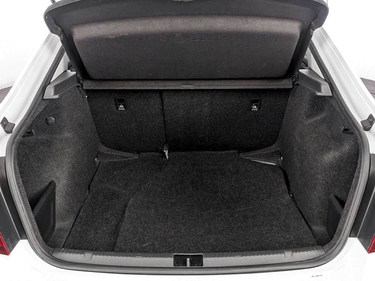 Skoda Rapid 2019 года с пробегом. Фото: #9