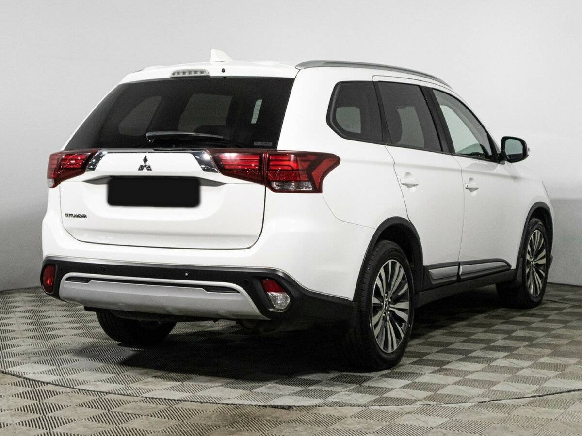Mitsubishi Outlander 2020 года с пробегом. Фото: #4