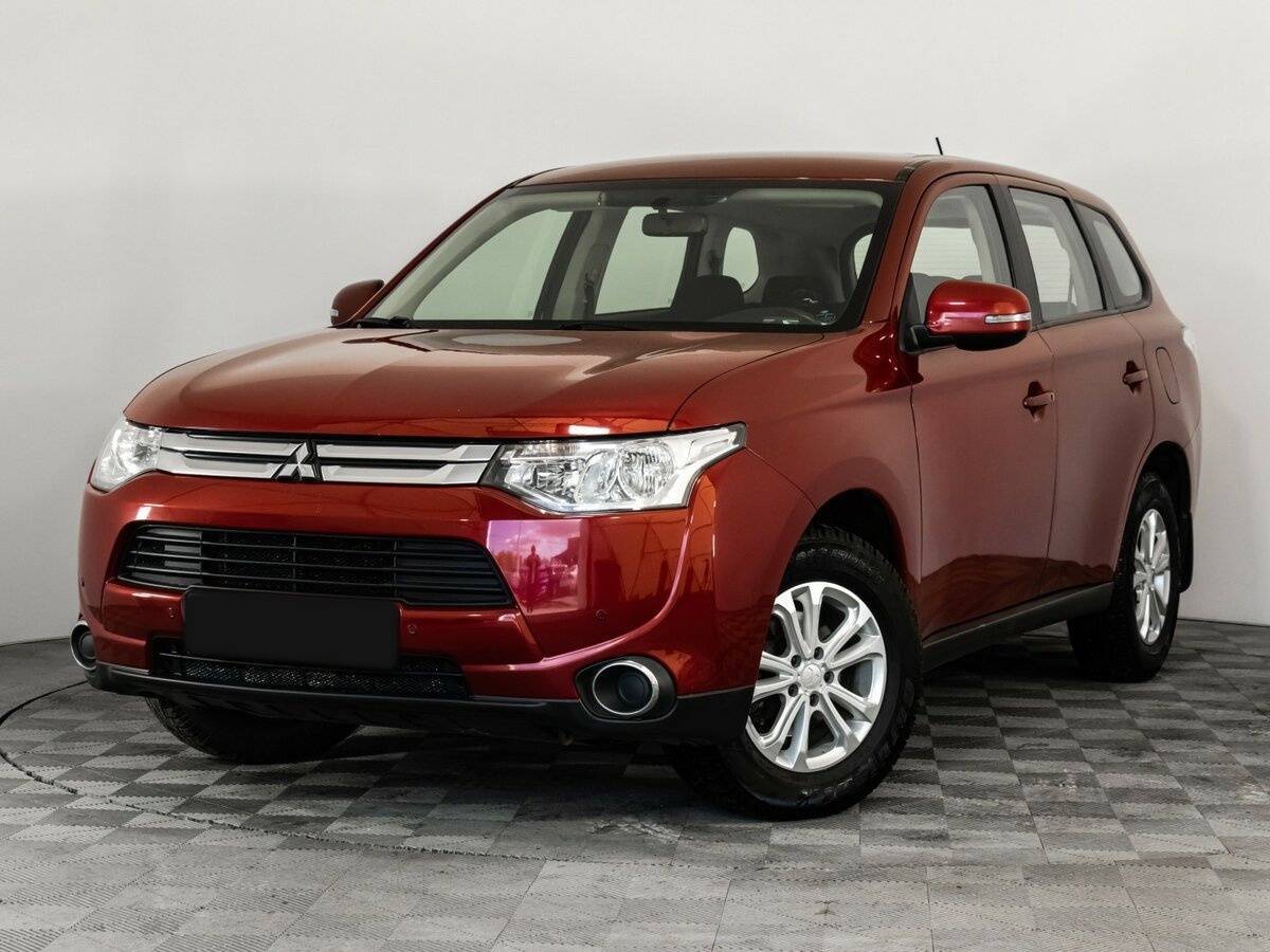 Mitsubishi Outlander 2014 года с пробегом. Посмотреть фото
