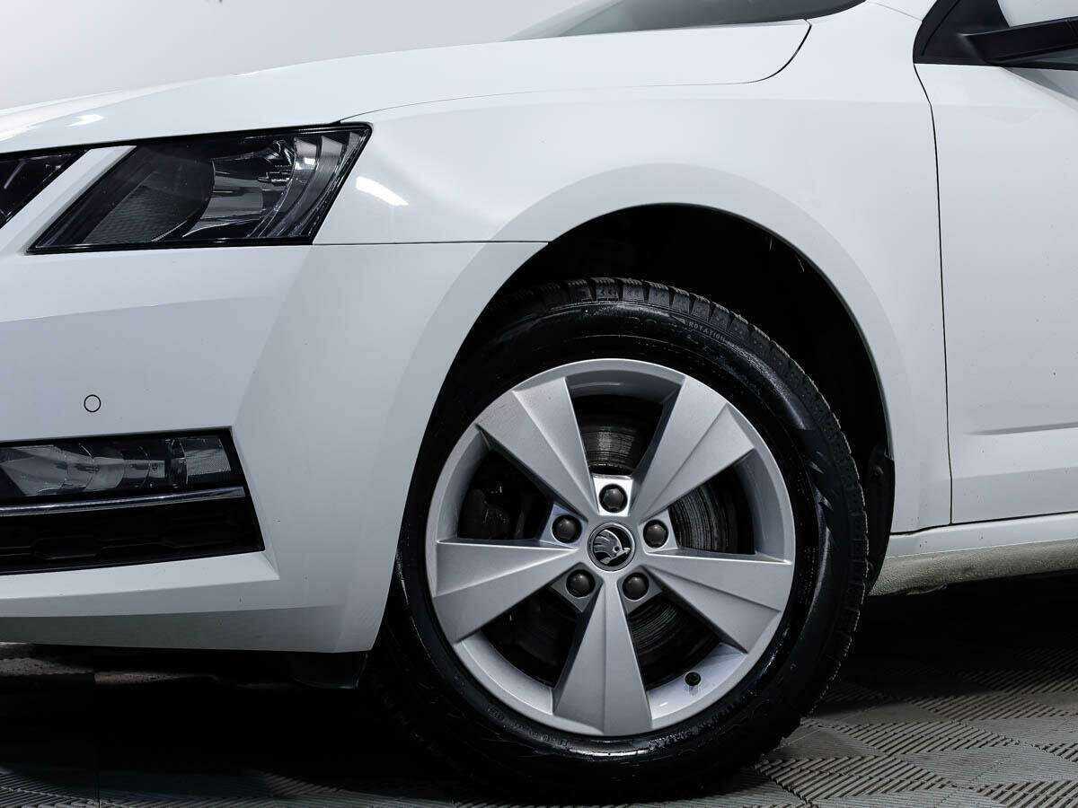 Skoda Octavia 2019 года с пробегом. Фото: #8