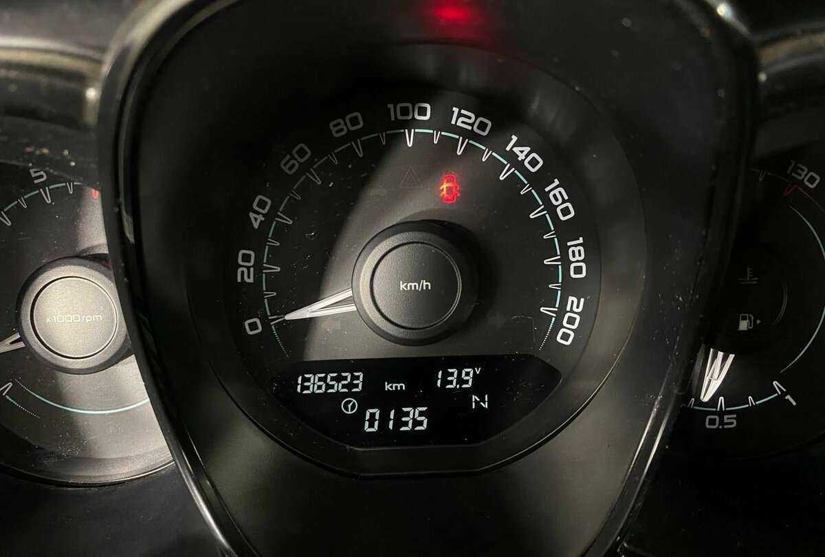 Lada (ВАЗ) Vesta 2017 года с пробегом. Фото: #9