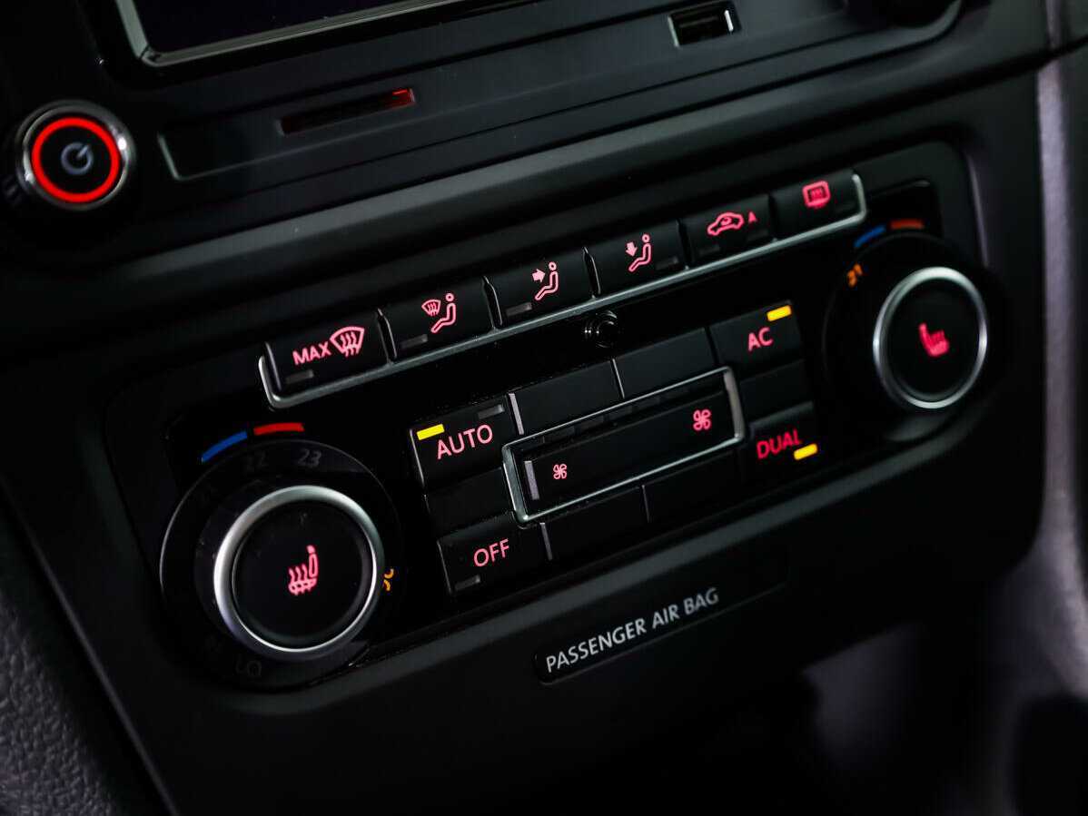 Volkswagen Golf 2012 года с пробегом. Фото: #13