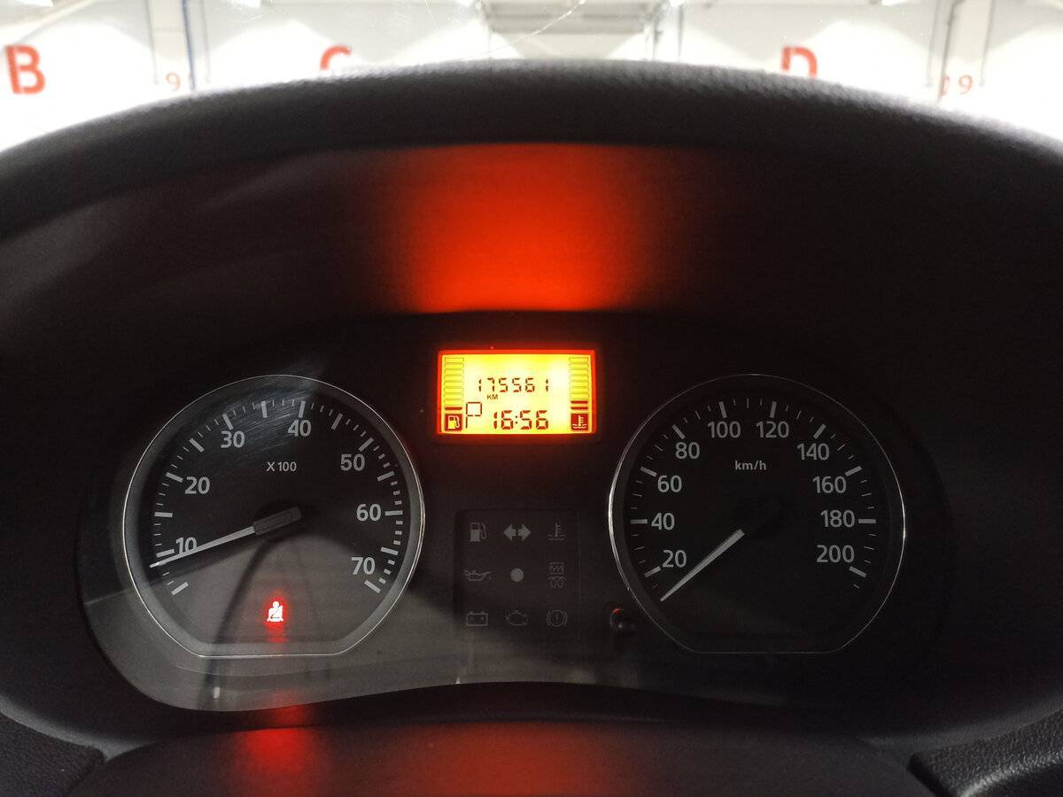 Nissan Almera 2017 года с пробегом. Фото: #12