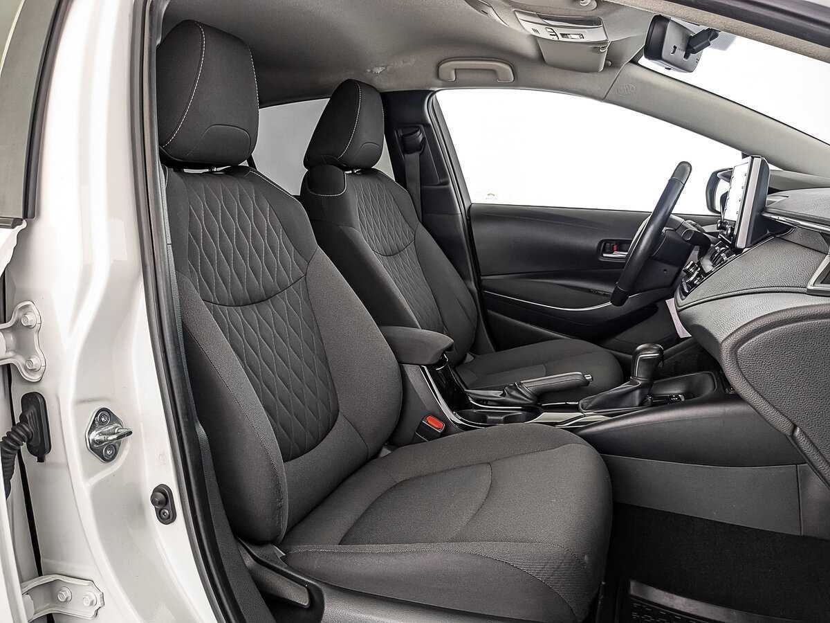 Toyota Corolla 2019 года с пробегом. Фото: #20