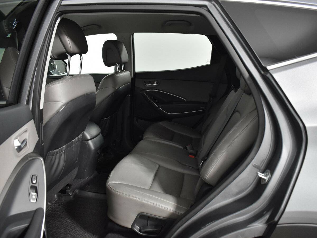 Hyundai Santa Fe 2015 года с пробегом. Фото: #11
