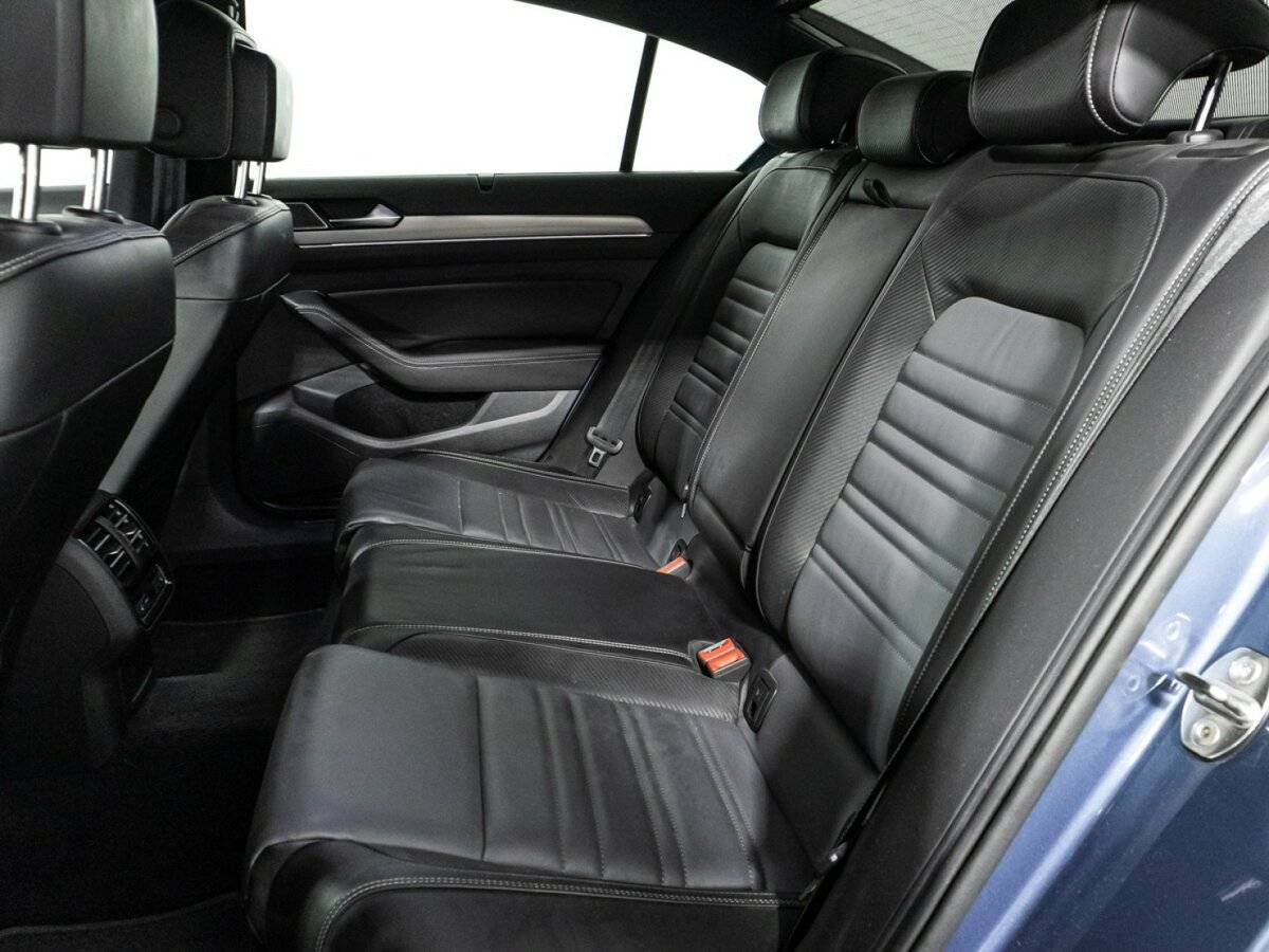 Volkswagen Passat 2017 года с пробегом. Фото: #9