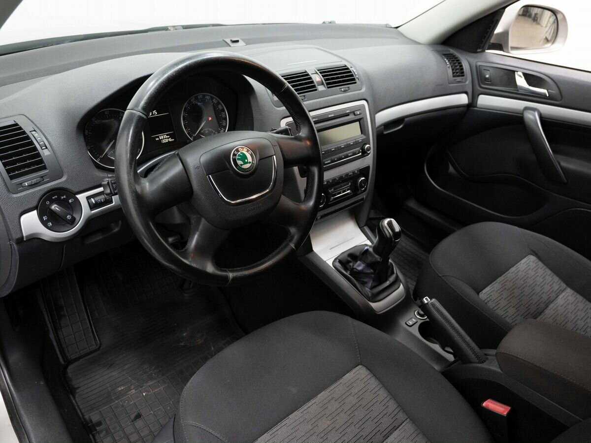 Skoda Octavia 2012 года с пробегом. Фото: #7