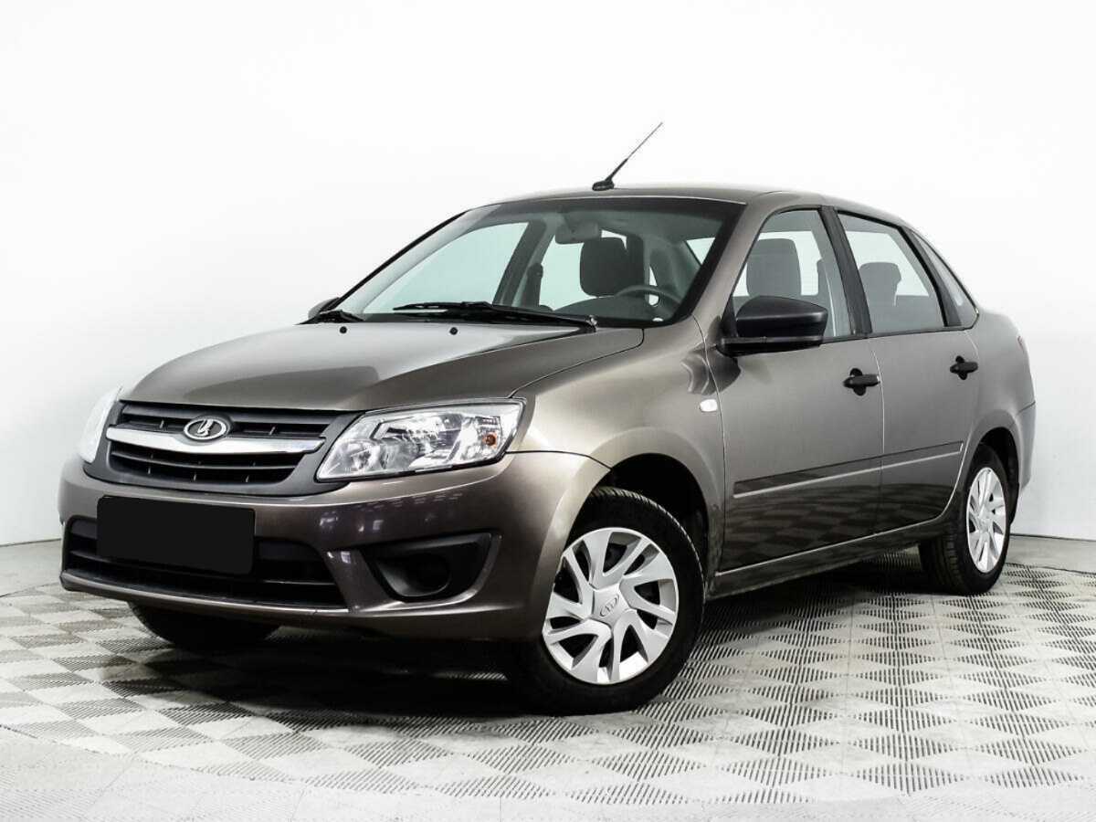 Lada (ВАЗ) Granta 2018 года с пробегом. Посмотреть фото