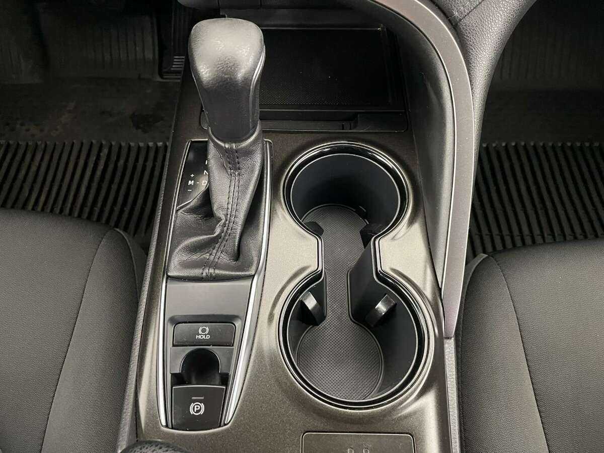 Toyota Camry 2021 года с пробегом. Фото: #12