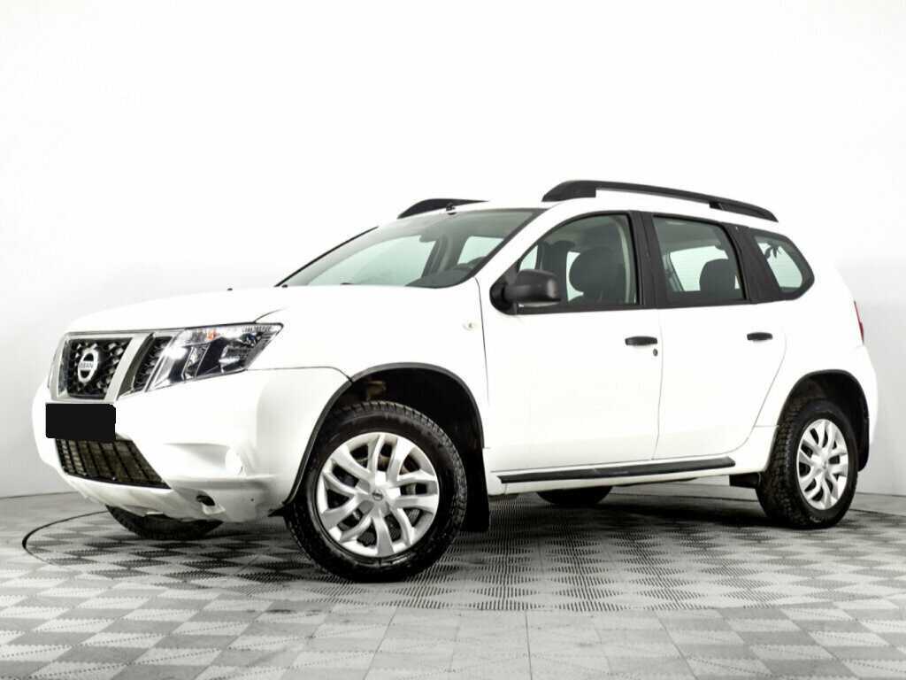Nissan Terrano 2016 года с пробегом. Посмотреть фото
