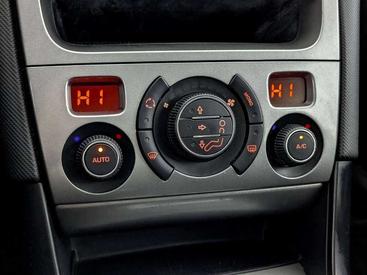 Peugeot 408 2013 года с пробегом. Фото: #20