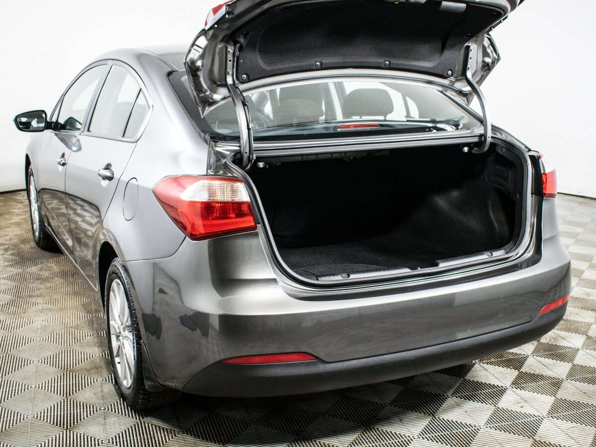 Kia Cerato 2015 года с пробегом. Фото: #6