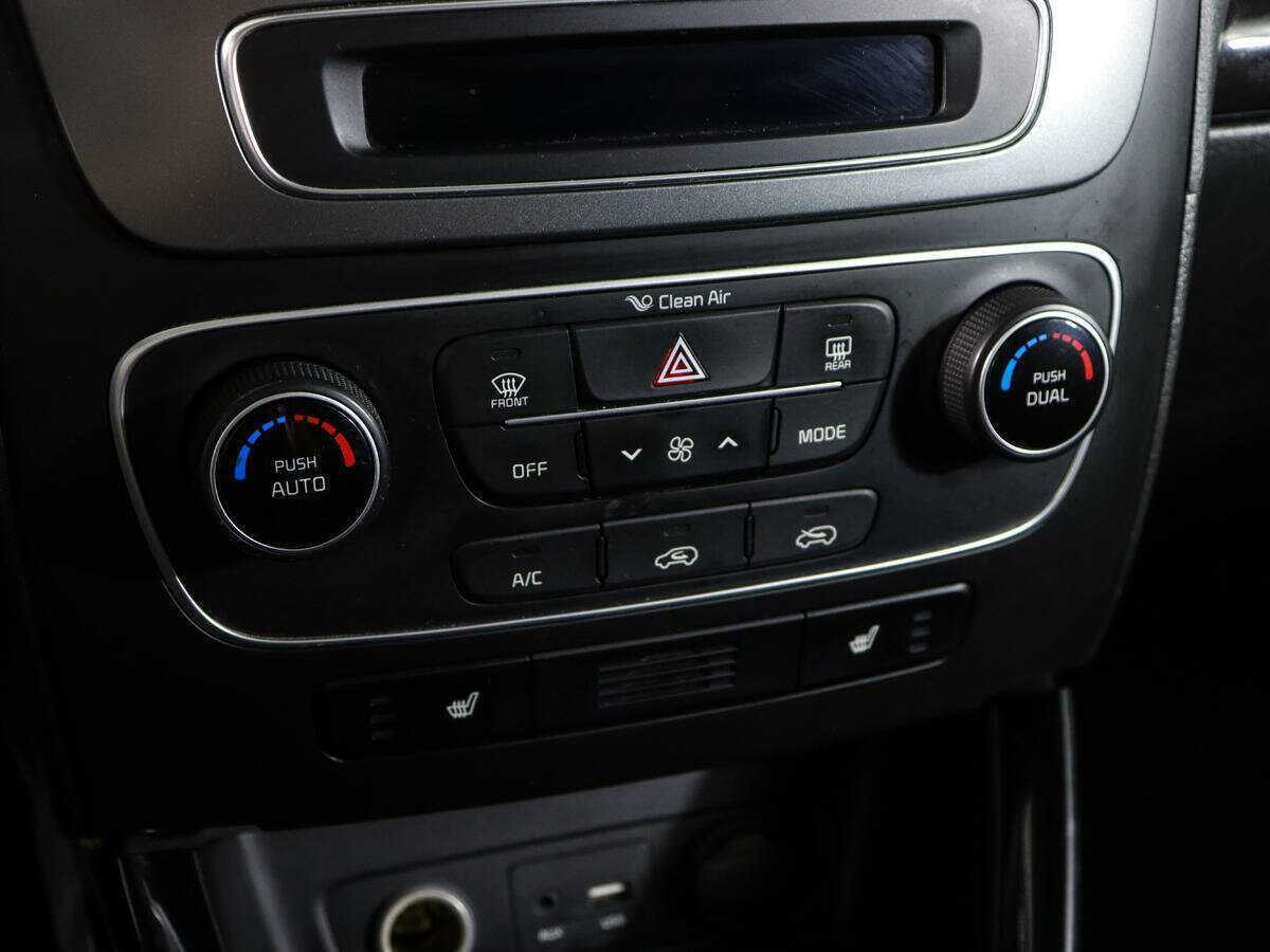 Kia Sorento 2015 года с пробегом. Фото: #20