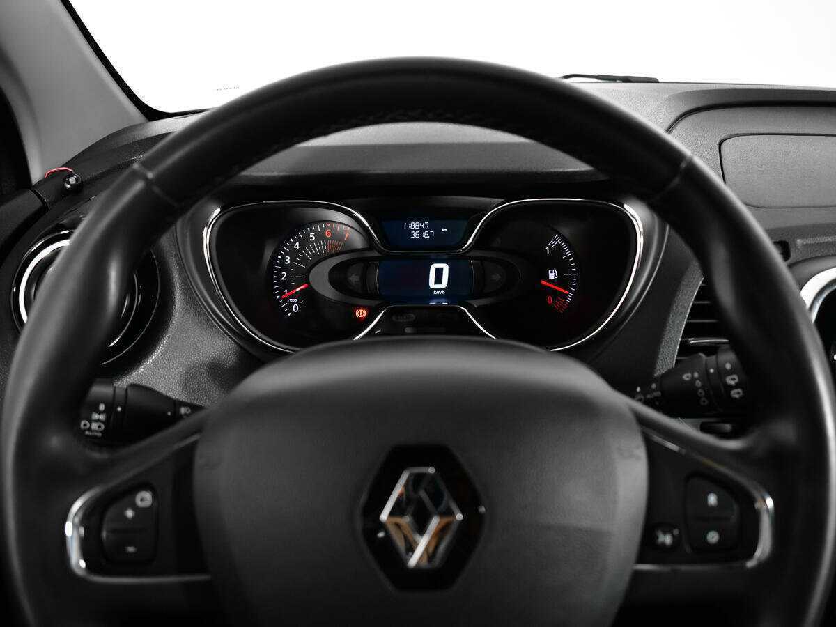 Renault Kaptur 2017 года с пробегом. Фото: #10