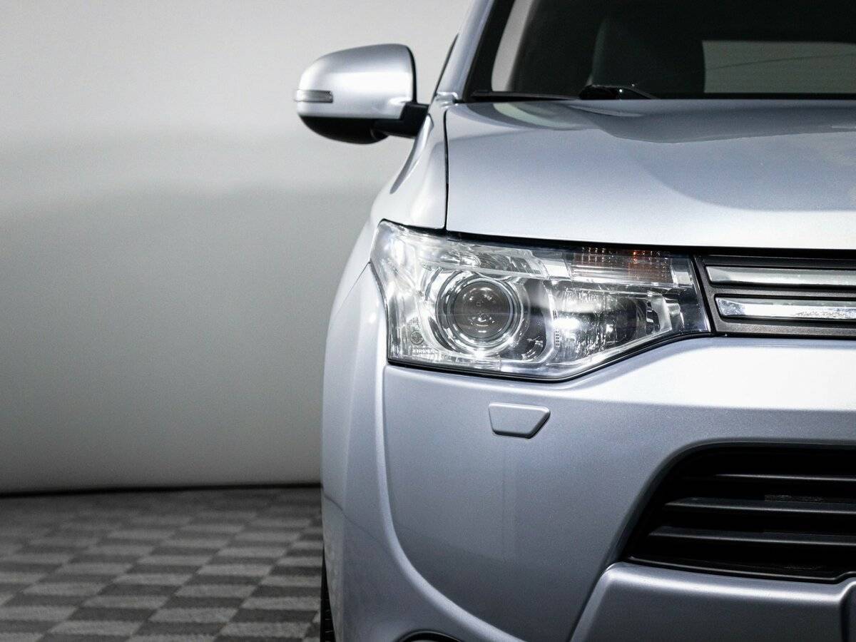 Mitsubishi Outlander 2012 года с пробегом. Фото: #15