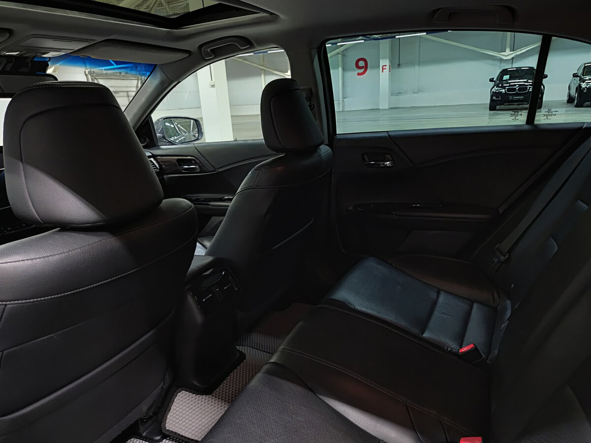 Honda Accord 2016 года с пробегом. Фото: #11