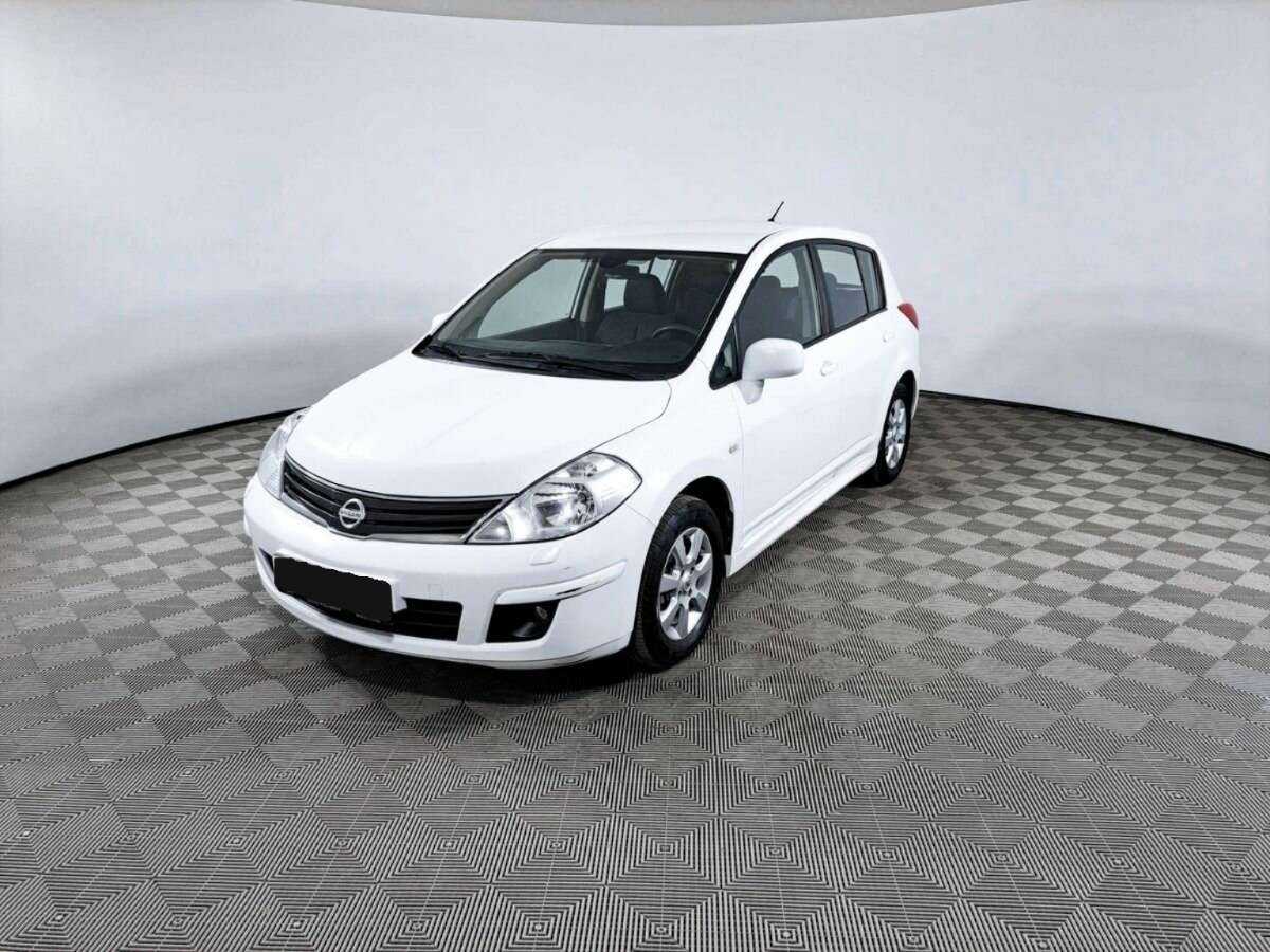 Nissan Tiida 2012 года с пробегом. Посмотреть фото