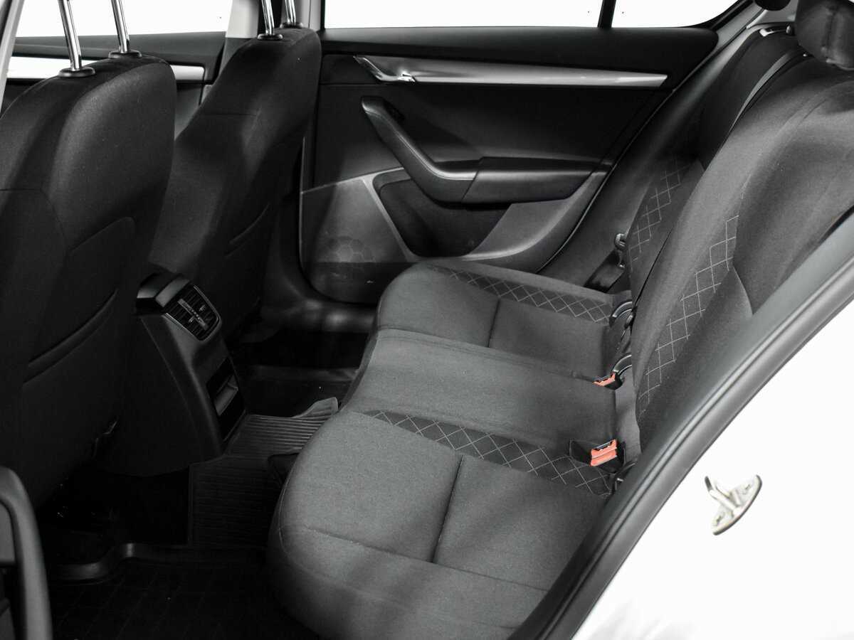 Skoda Octavia 2019 года с пробегом. Фото: #9